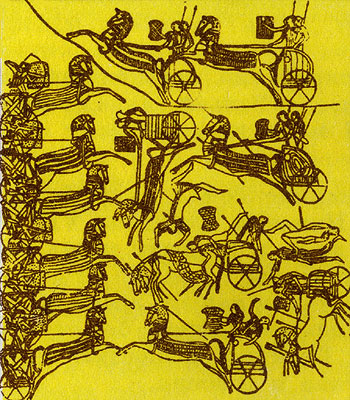 Битва конницы. Египетские колесницы атакуют в правильном строю. Кони противника, не укрытые защитными попонами, убиты лучниками.